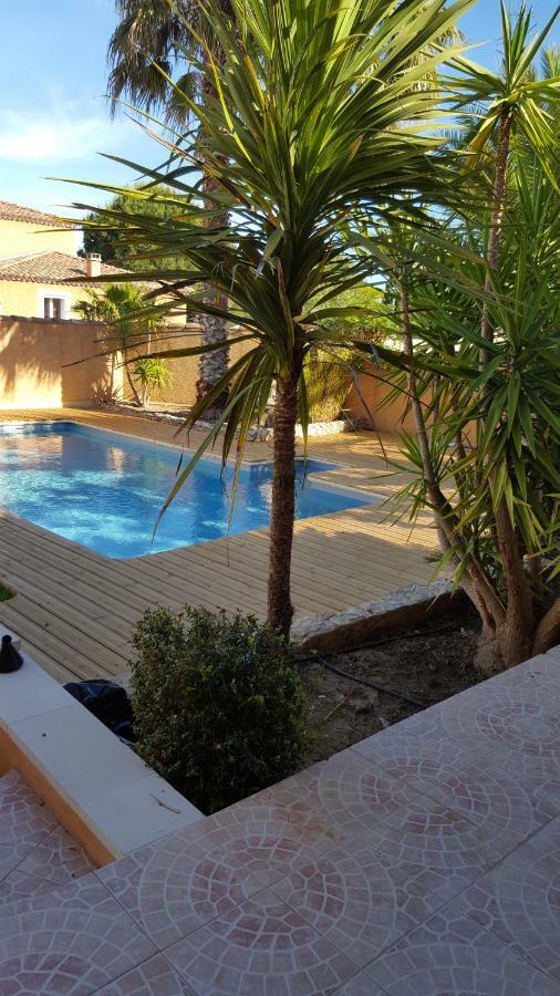Maison Les Pins Aigues-Mortes Exterior photo